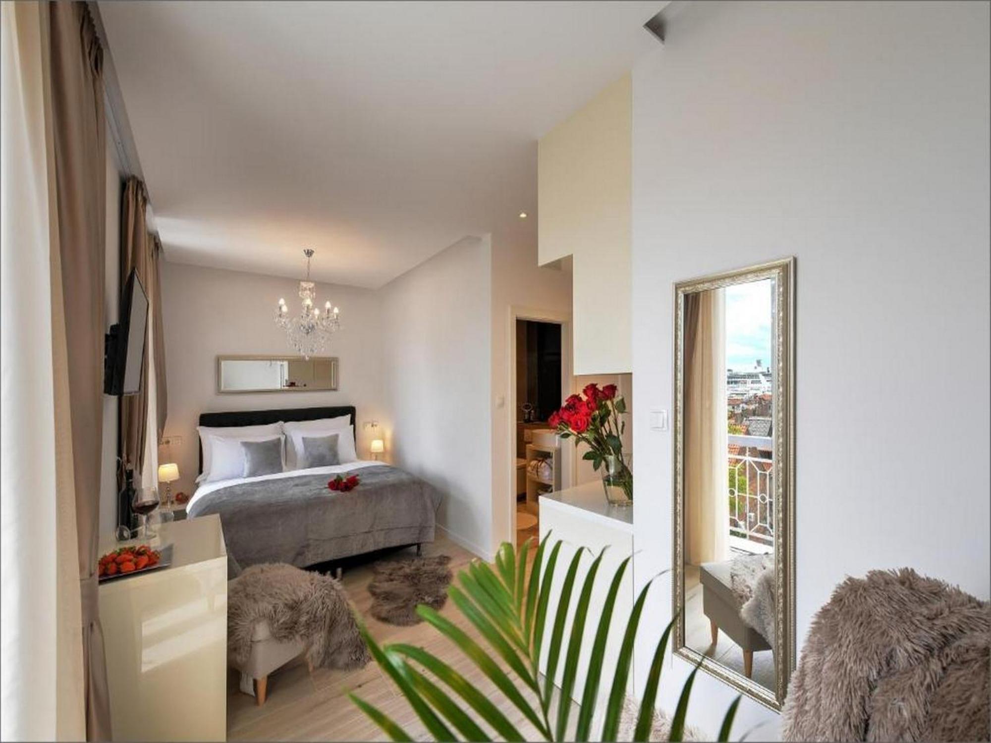Via Porto Rooms Сплит Екстериор снимка