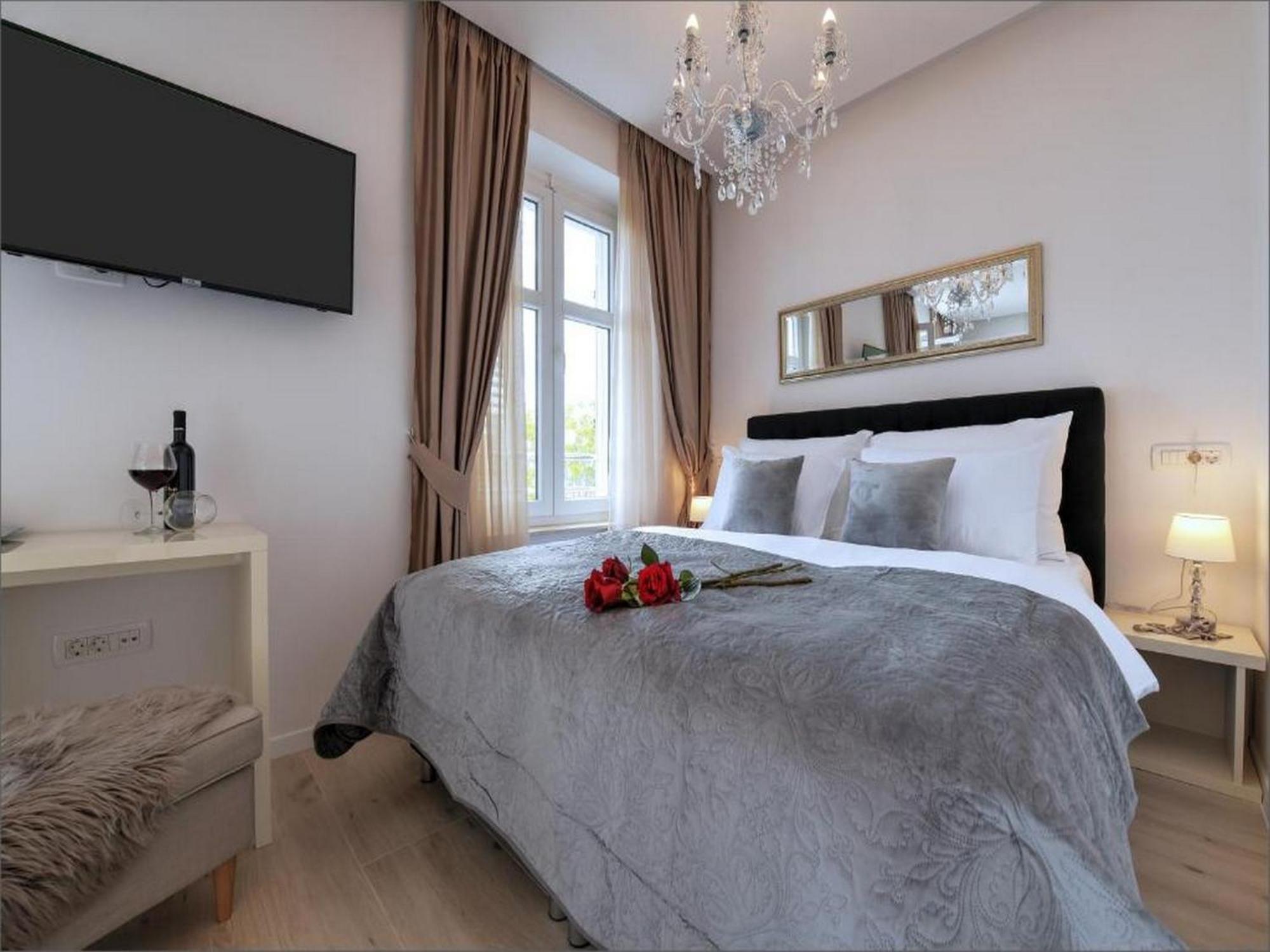Via Porto Rooms Сплит Екстериор снимка